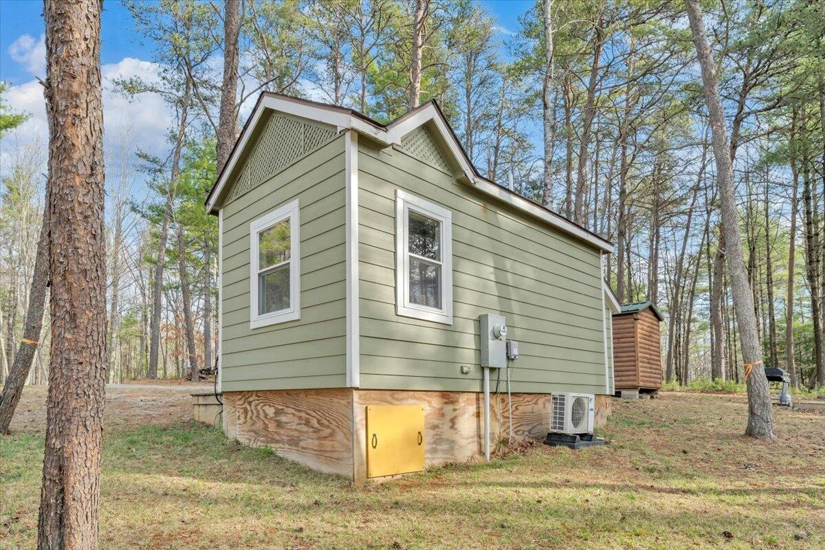 738 Jerry LN - Photo 23