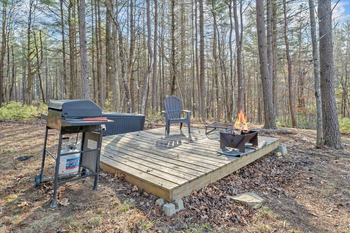 738 Jerry LN - Photo 30