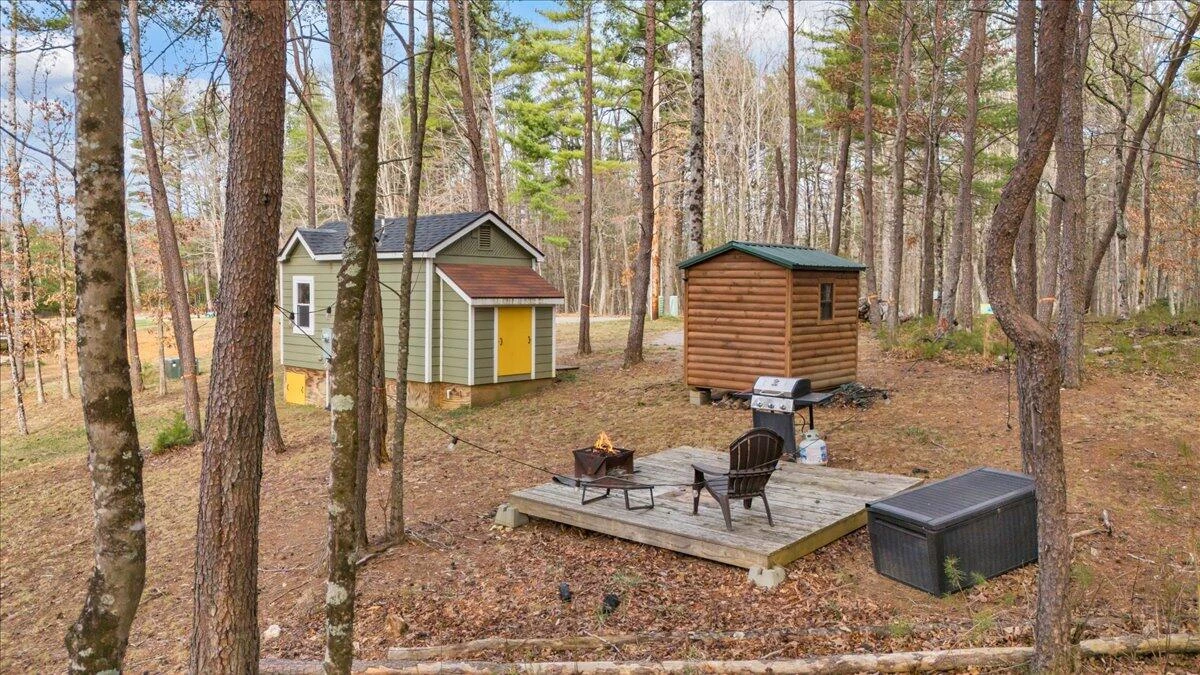738 Jerry LN - Photo 32