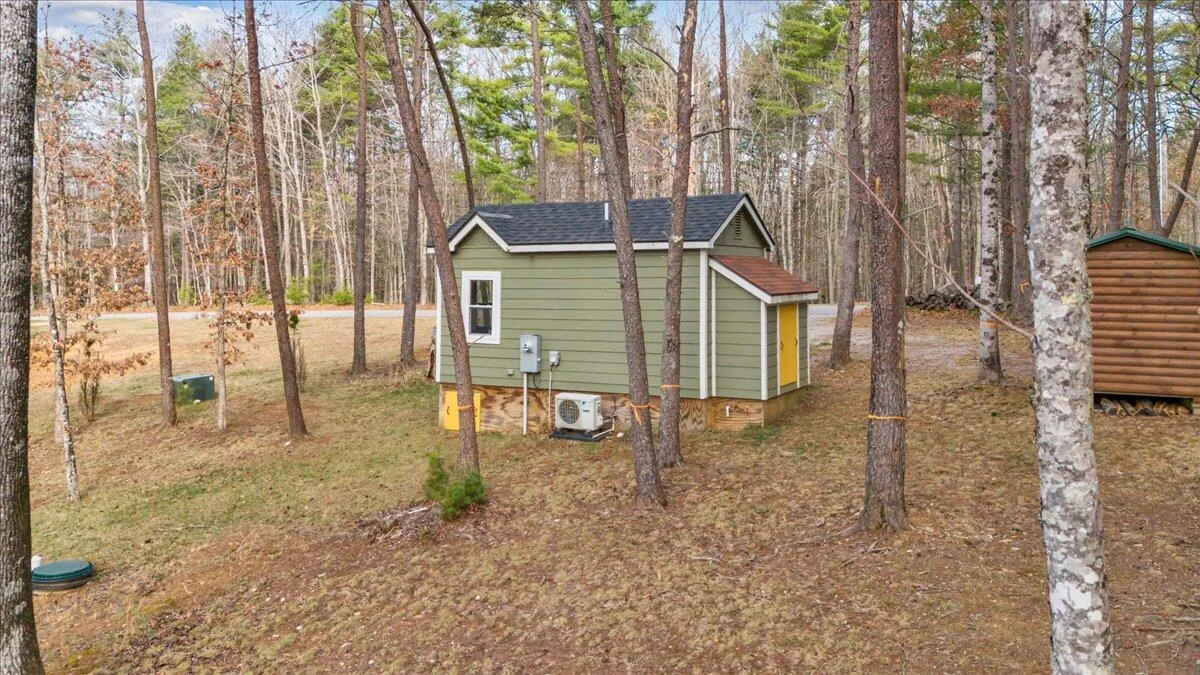 738 Jerry LN - Photo 33