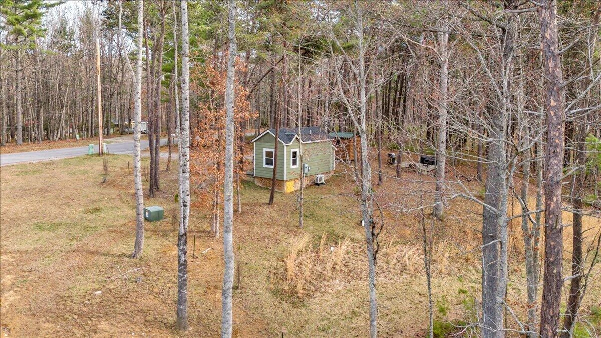 738 Jerry LN - Photo 36