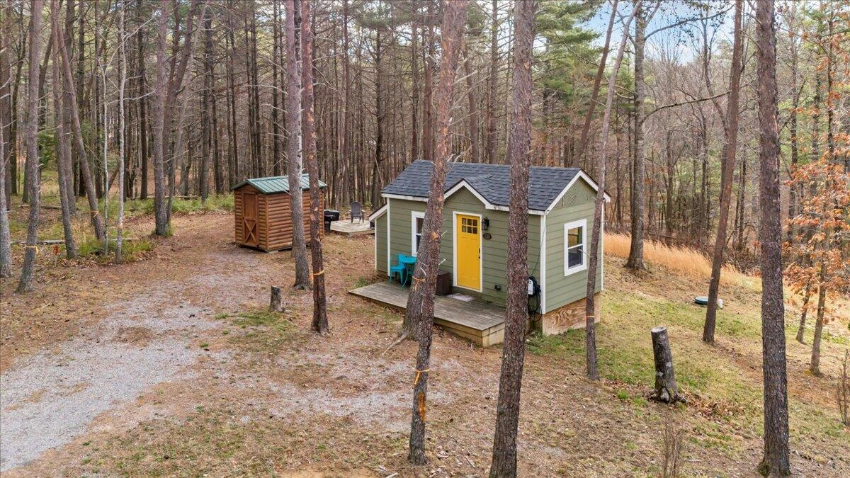 738 Jerry LN - Photo 39