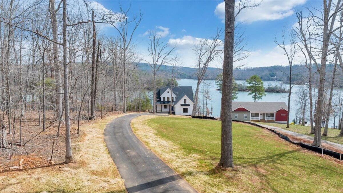 1216 Runaway Bay RD - Photo 105