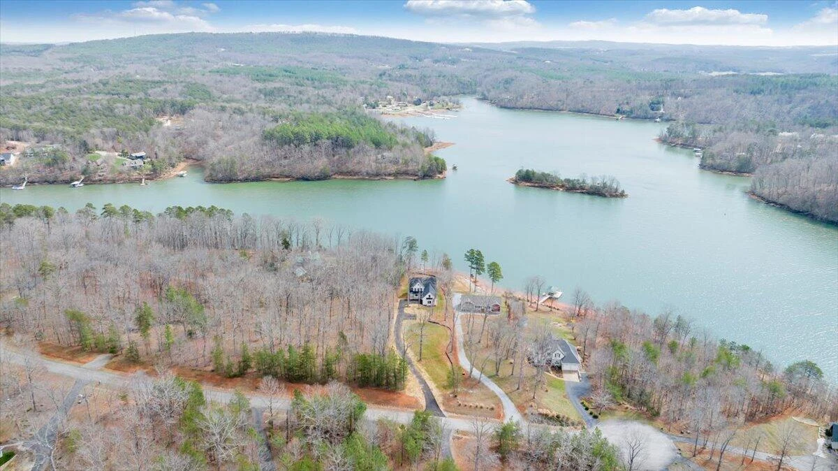 1216 Runaway Bay RD - Photo 106