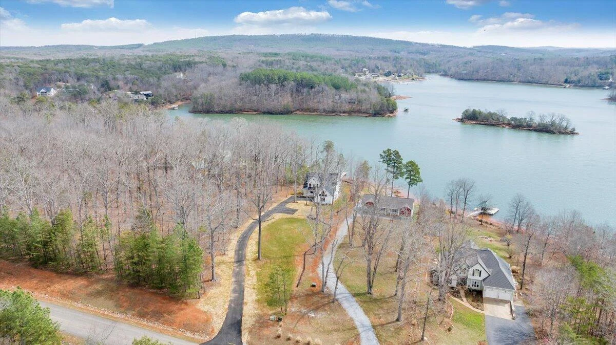 1216 Runaway Bay RD - Photo 110