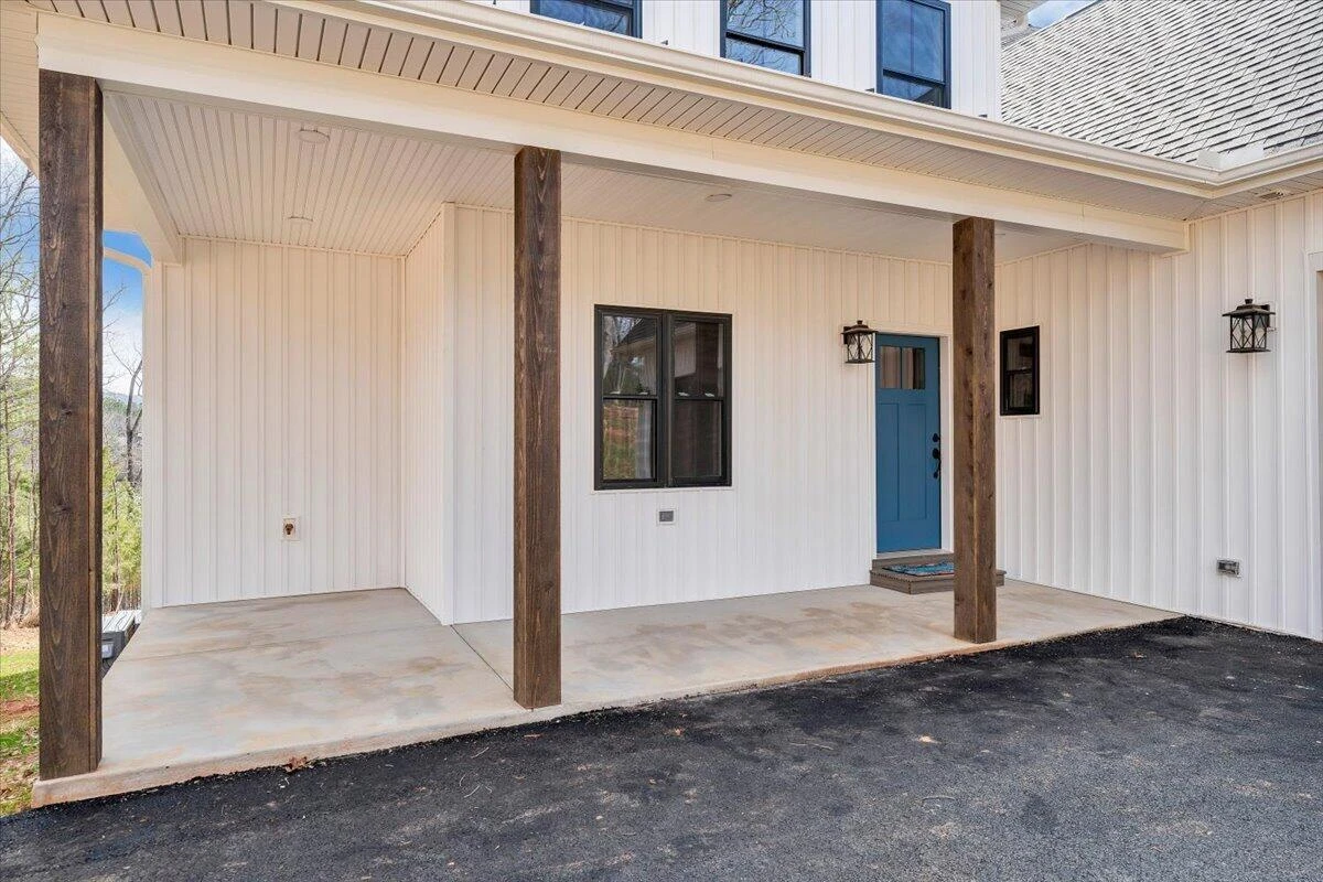 1216 Runaway Bay RD - Photo 10