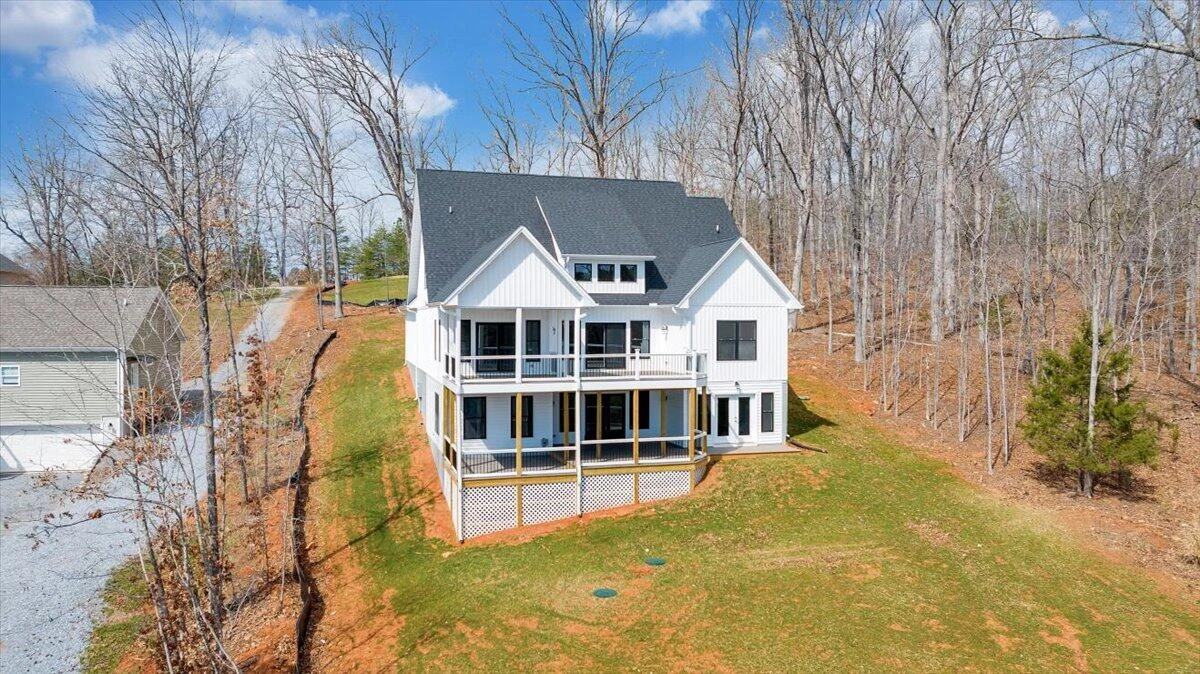1216 Runaway Bay RD - Photo 82