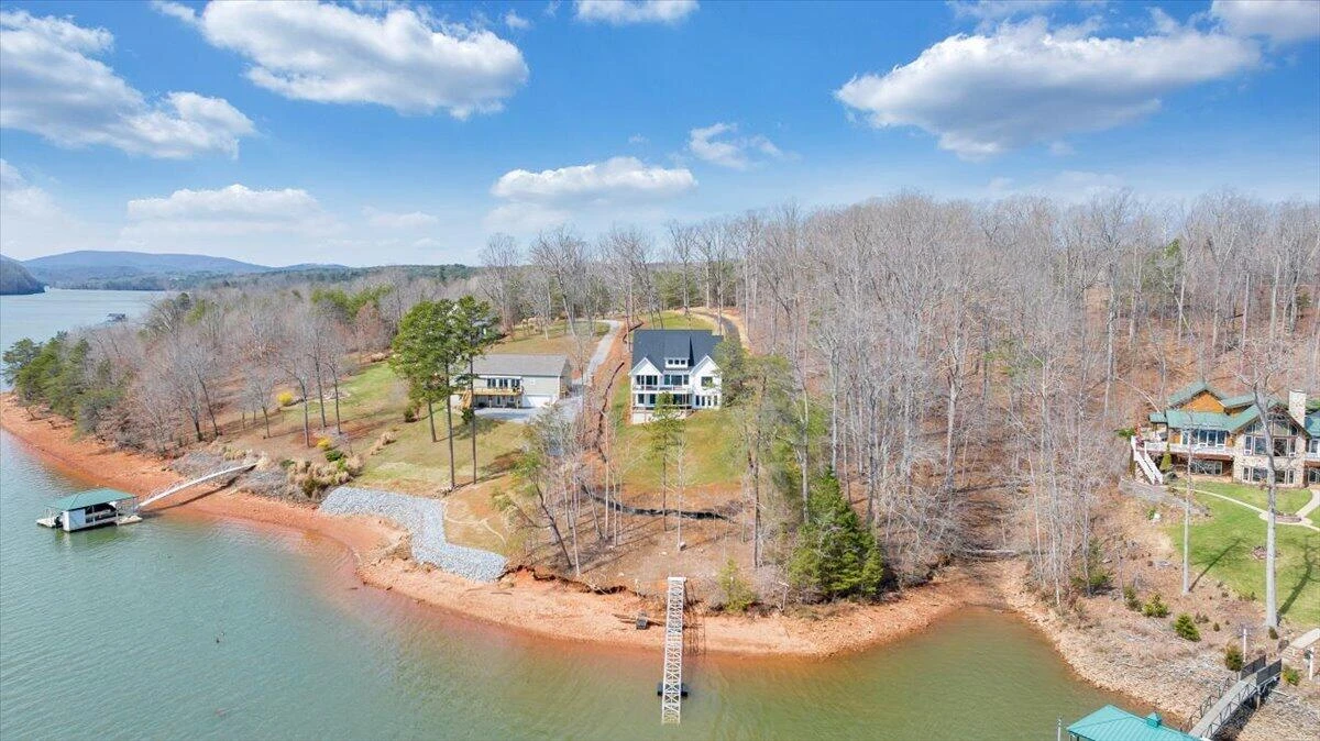 1216 Runaway Bay RD - Photo 87