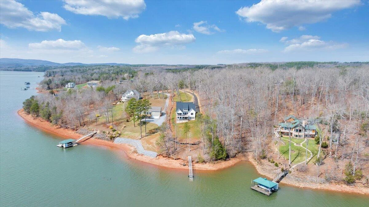 1216 Runaway Bay RD - Photo 88