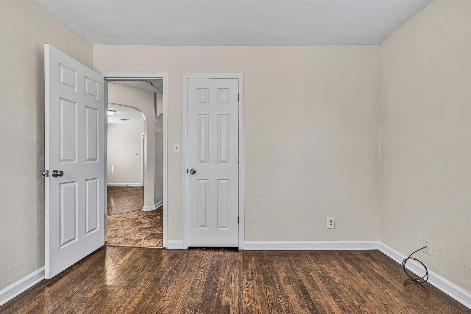 2705 Forest Hill AVE - Photo 16