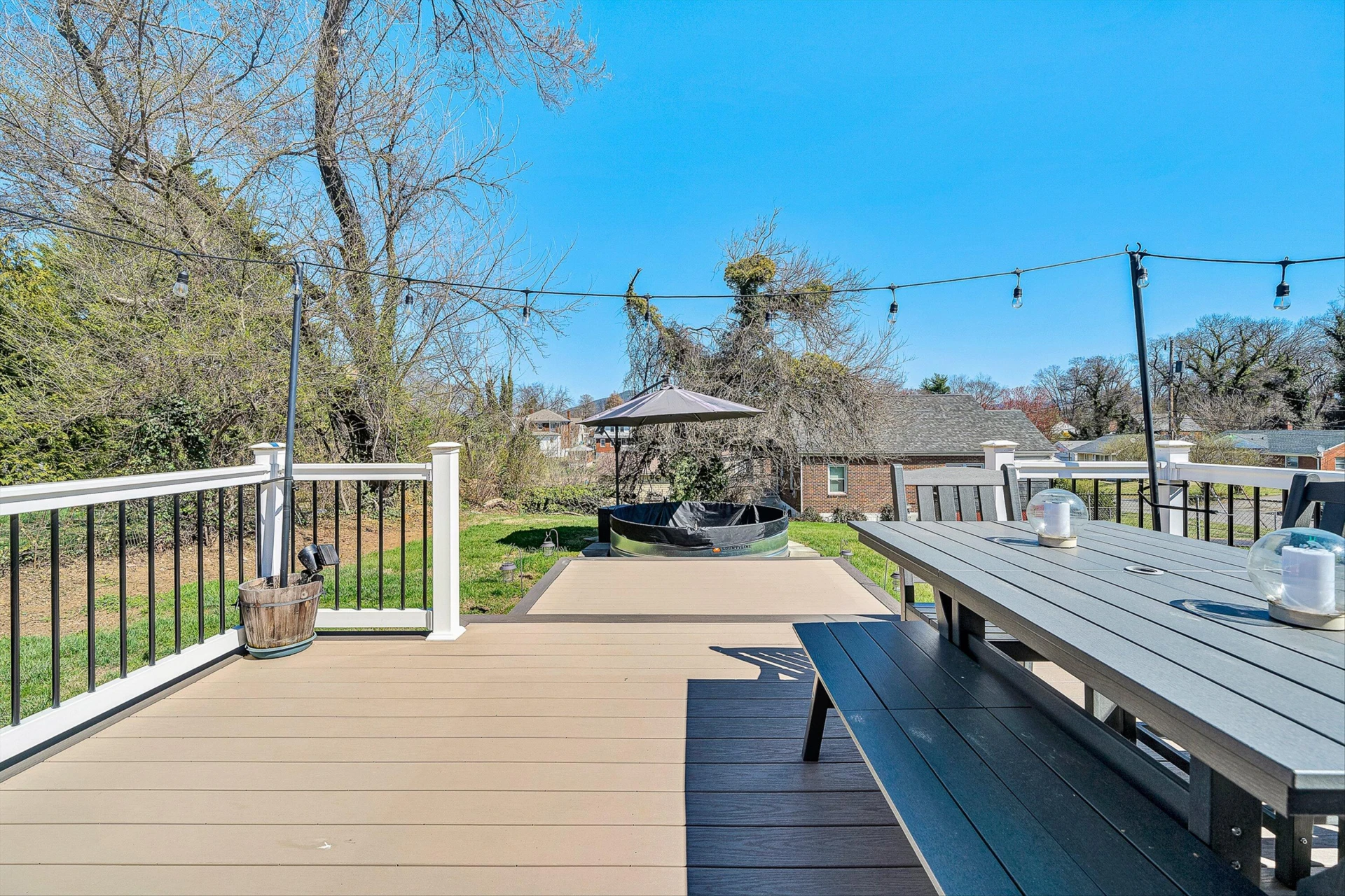 2705 Forest Hill AVE - Photo 21