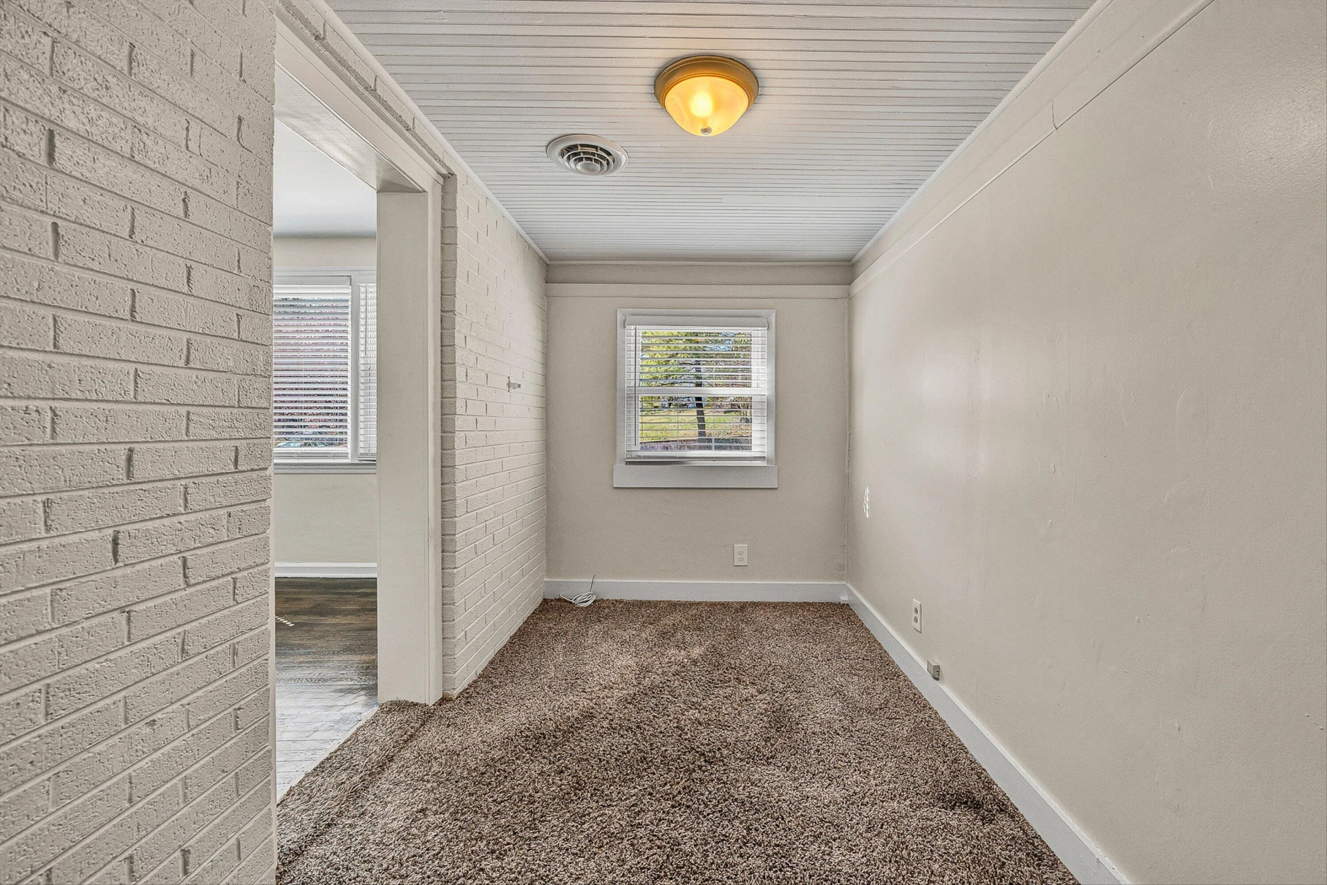 2705 Forest Hill AVE - Photo 7