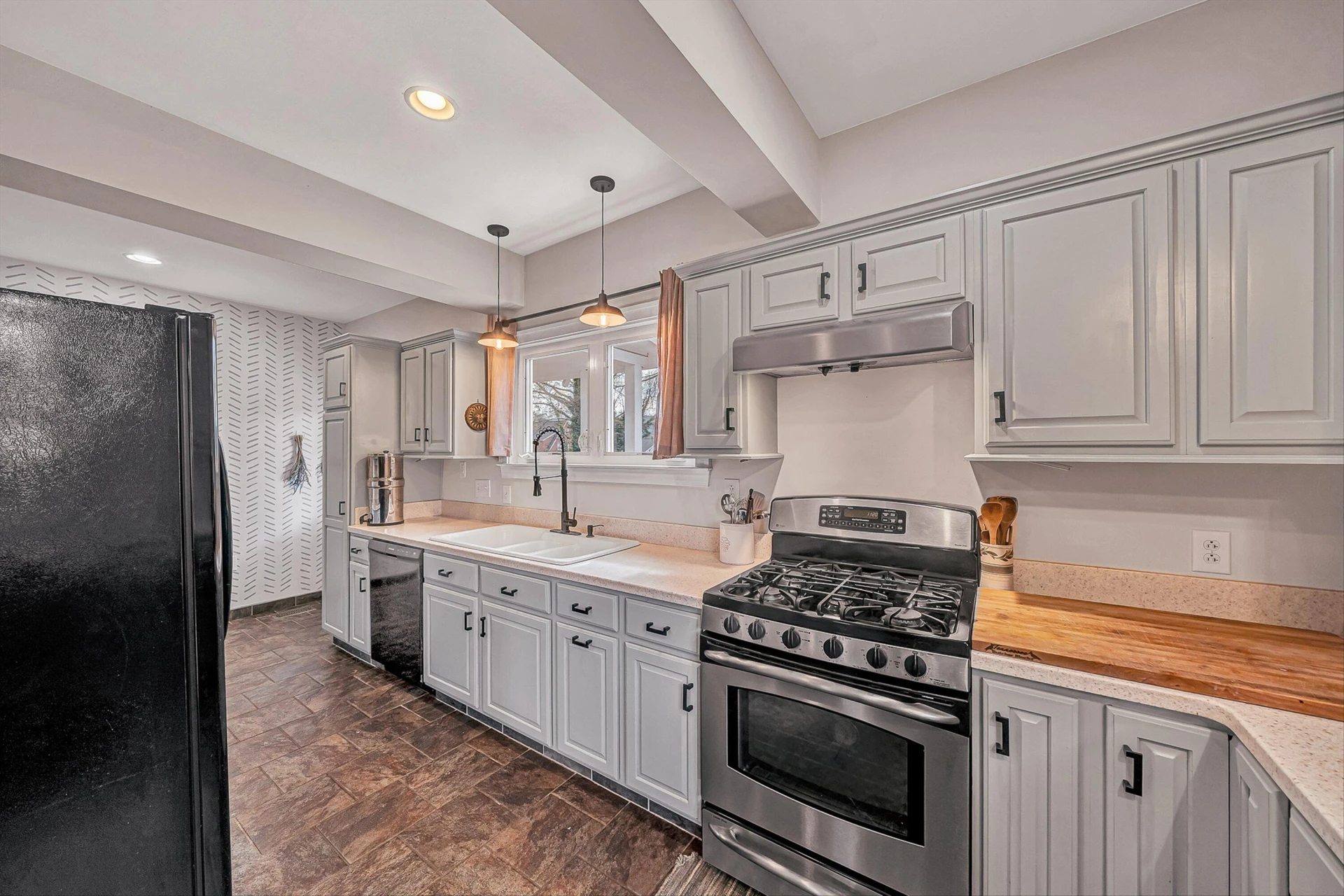 1246 Wasena AVE - Photo 22