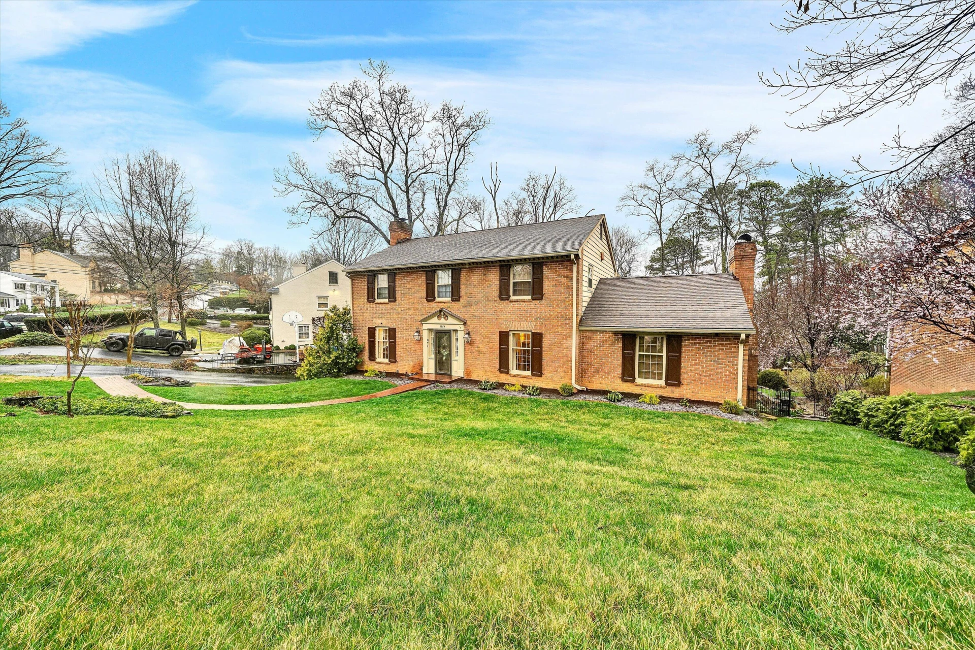 3684 Peakwood DR
