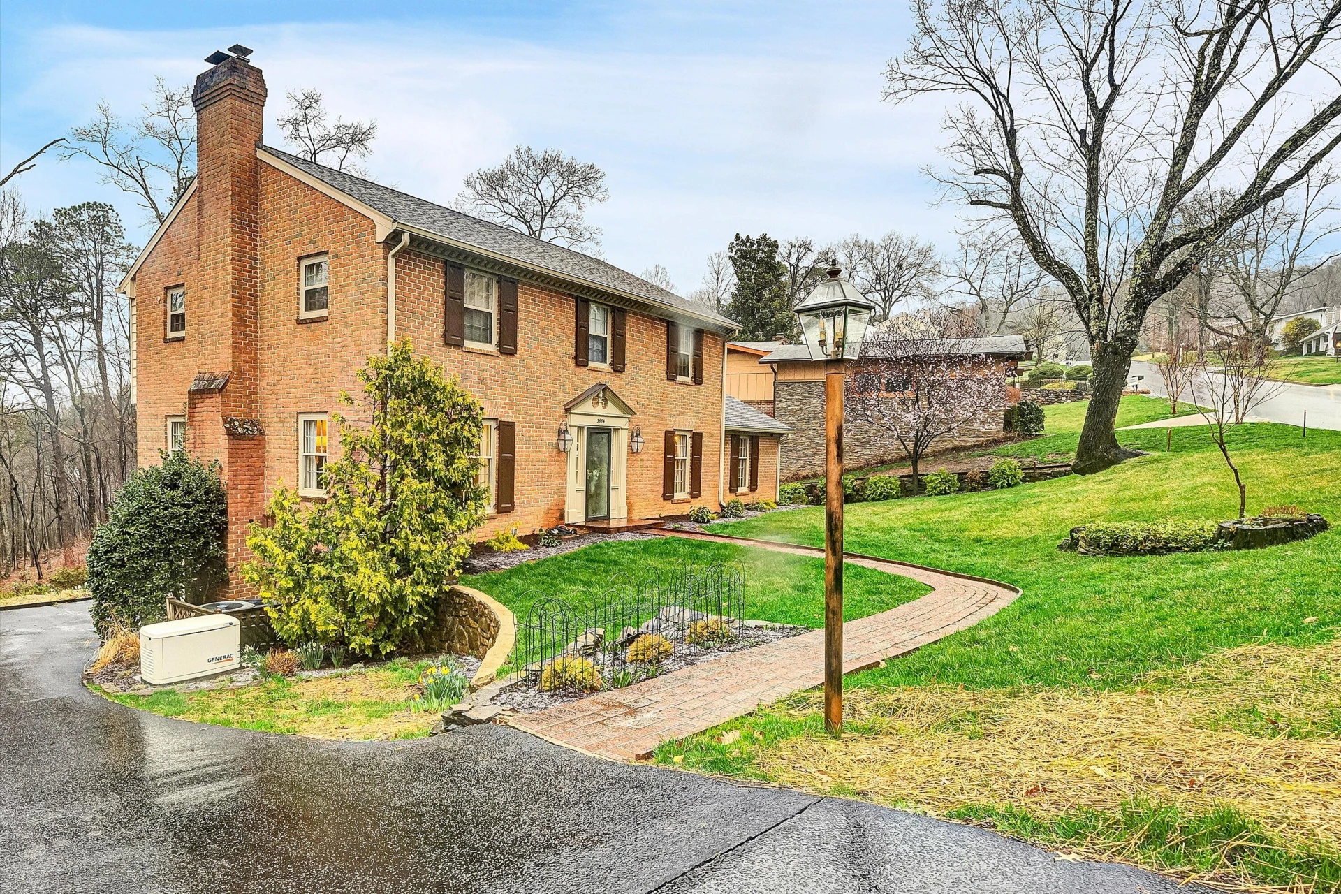 3684 Peakwood DR - Photo 3
