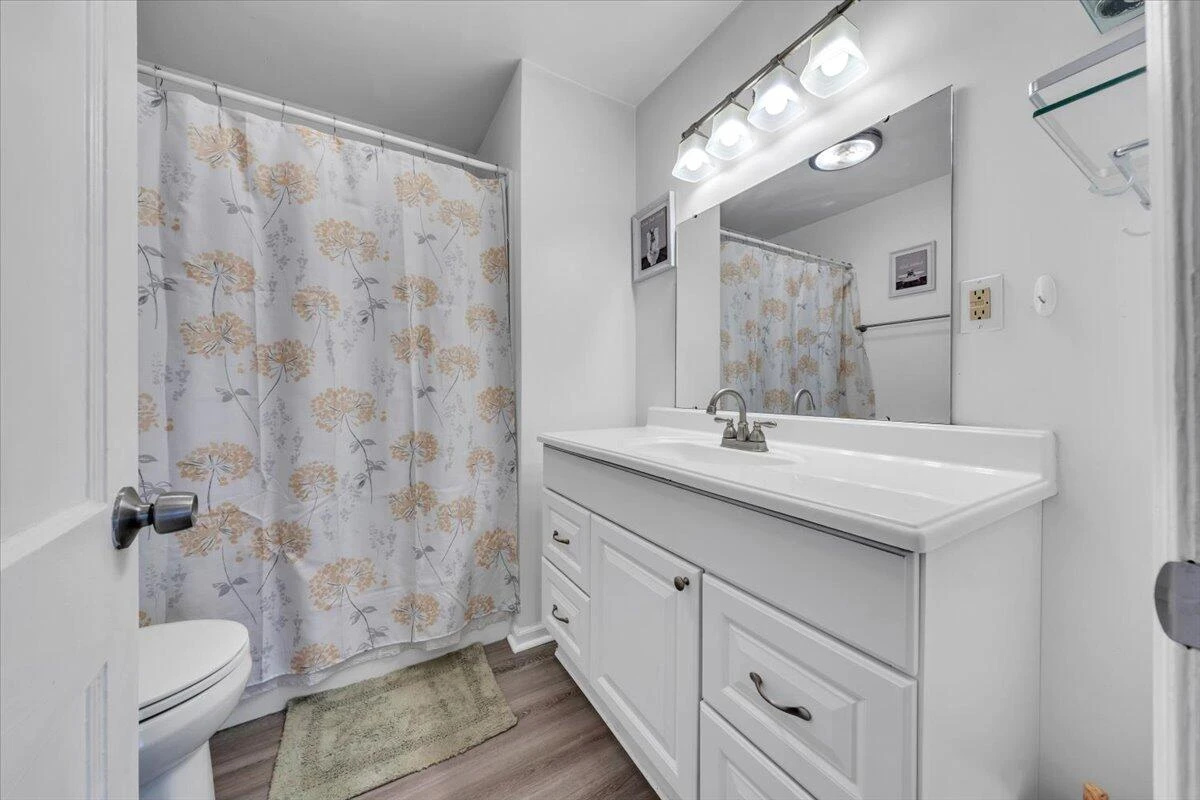 2407 Denniston AVE - Photo 21
