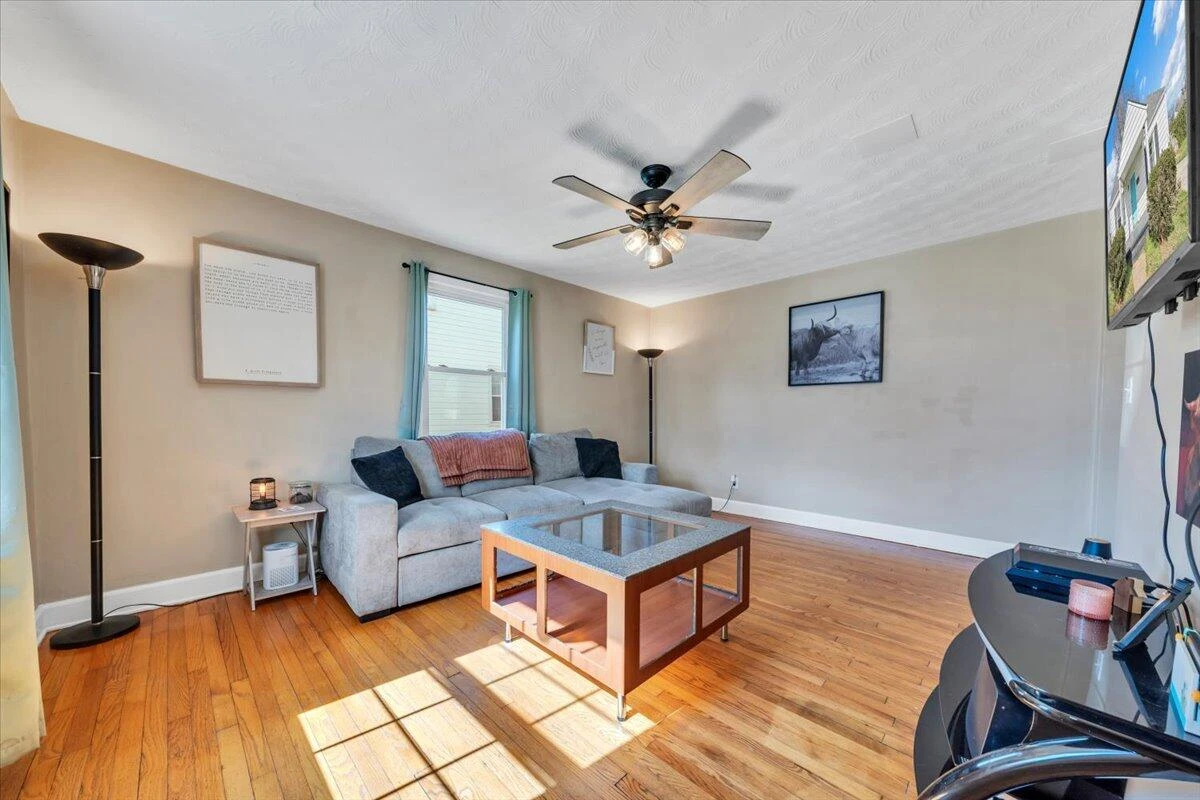2407 Denniston AVE - Photo 4