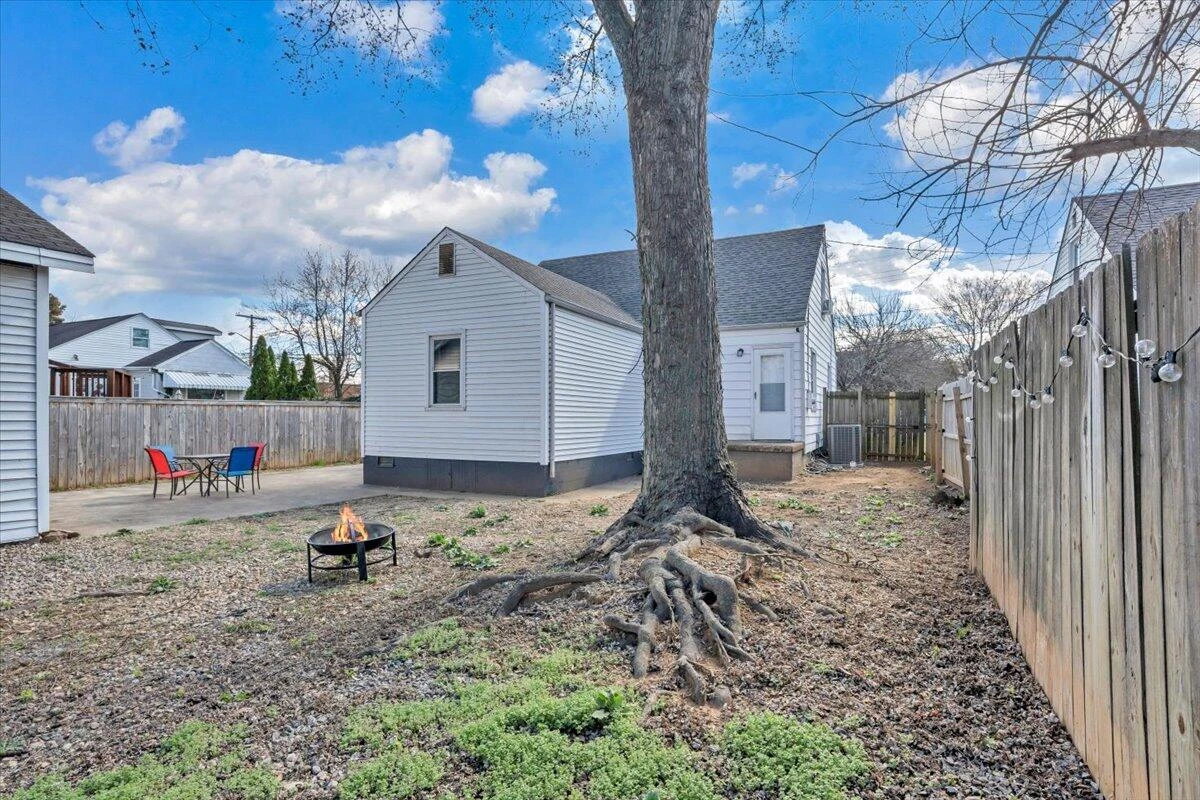 2407 Denniston AVE - Photo 40