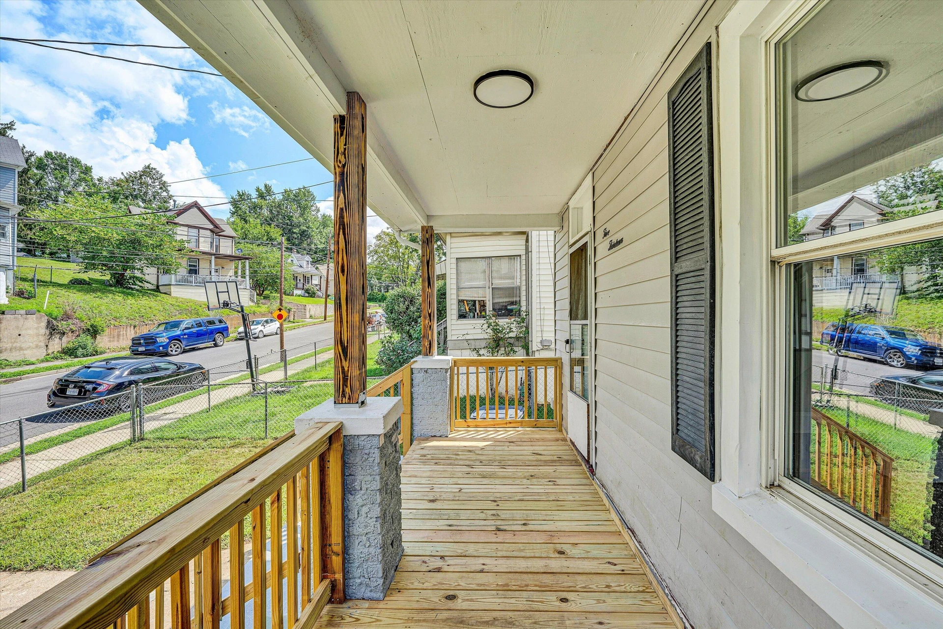 513 Highland AVE - Photo 4