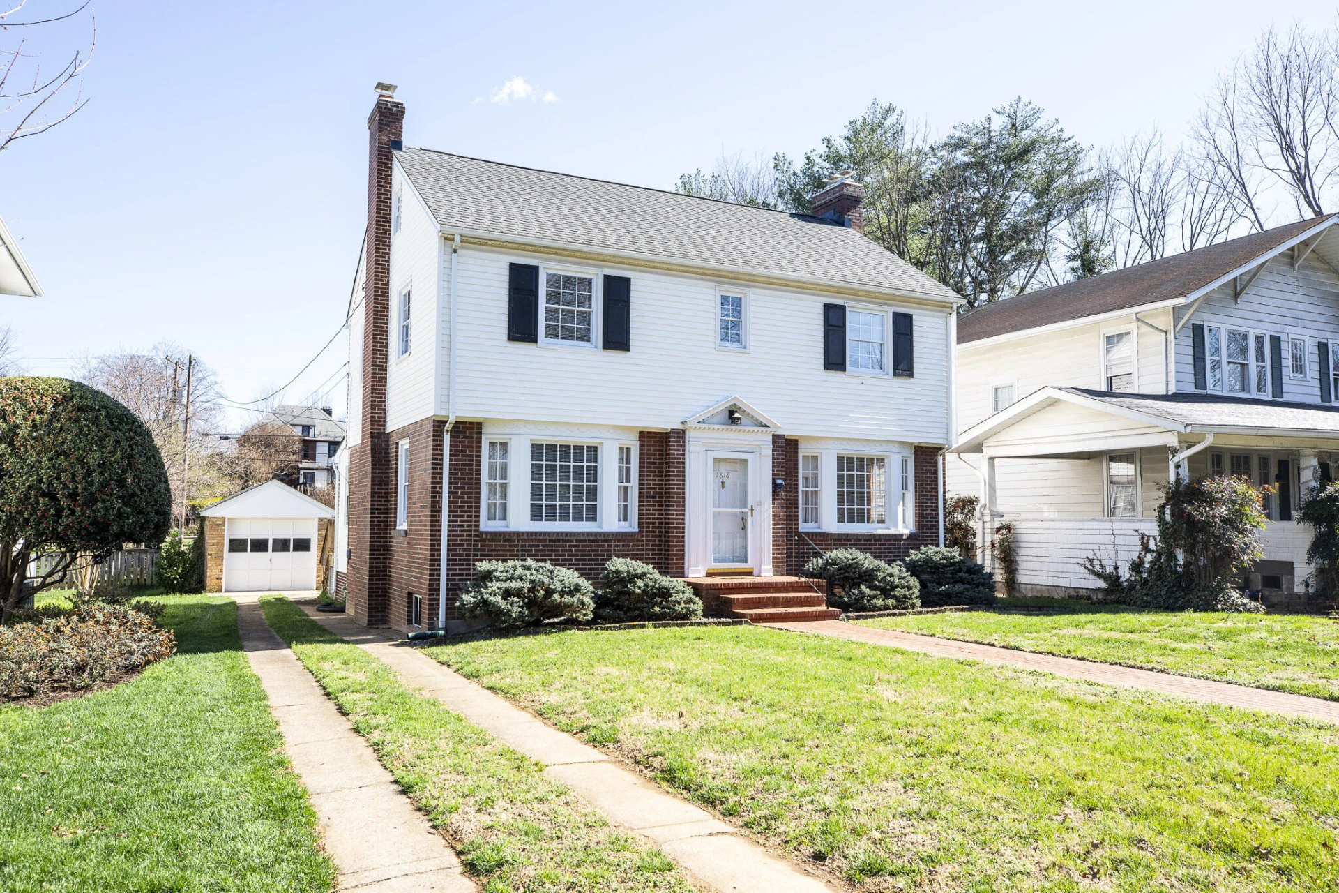 1818 Arlington RD