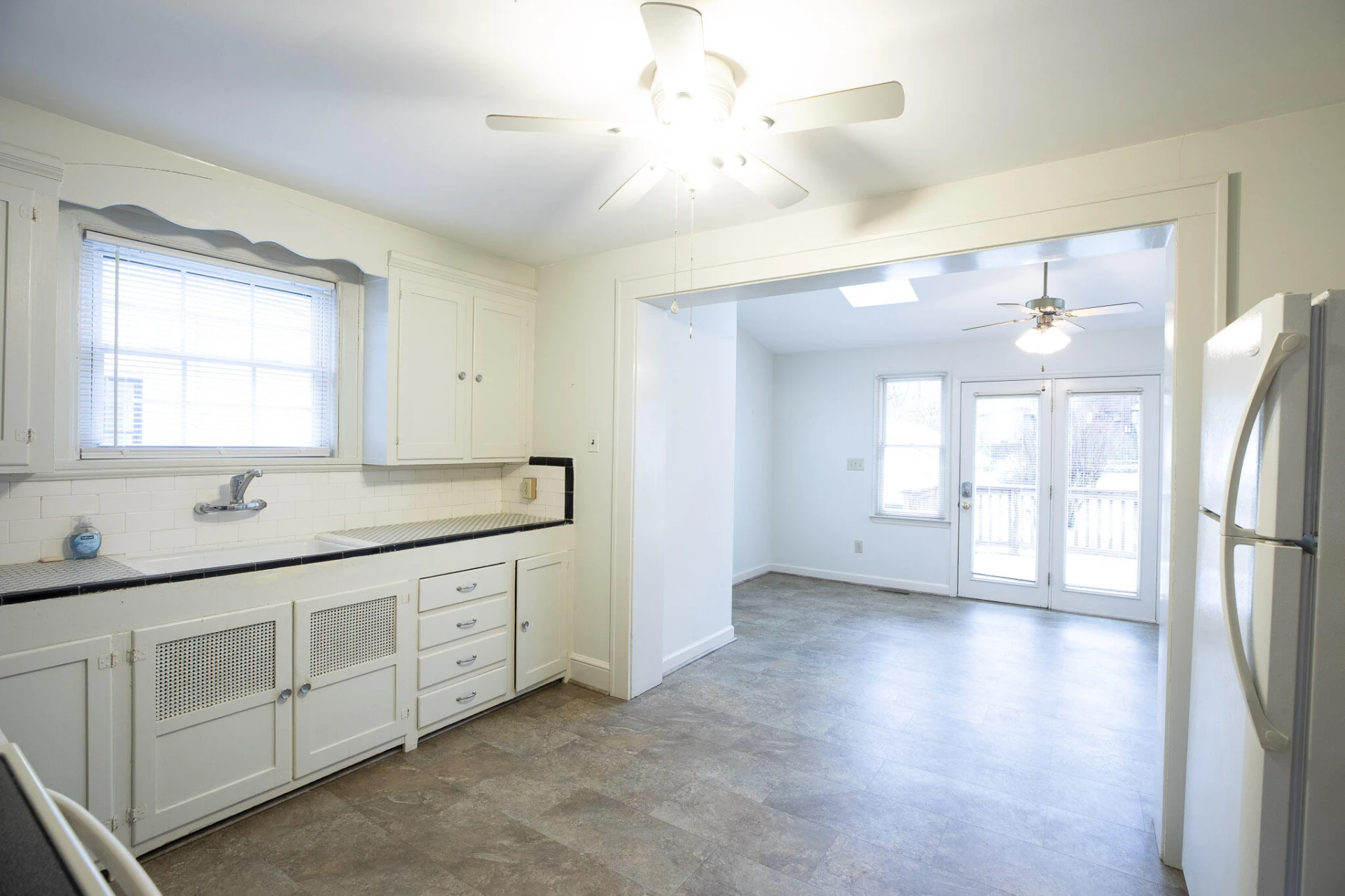 1818 Arlington RD - Photo 18