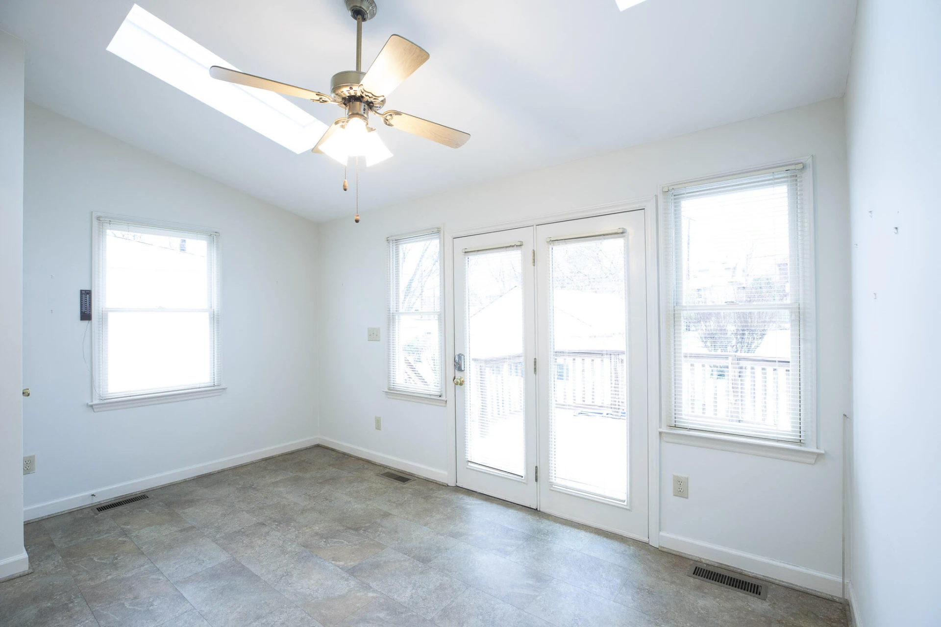 1818 Arlington RD - Photo 21