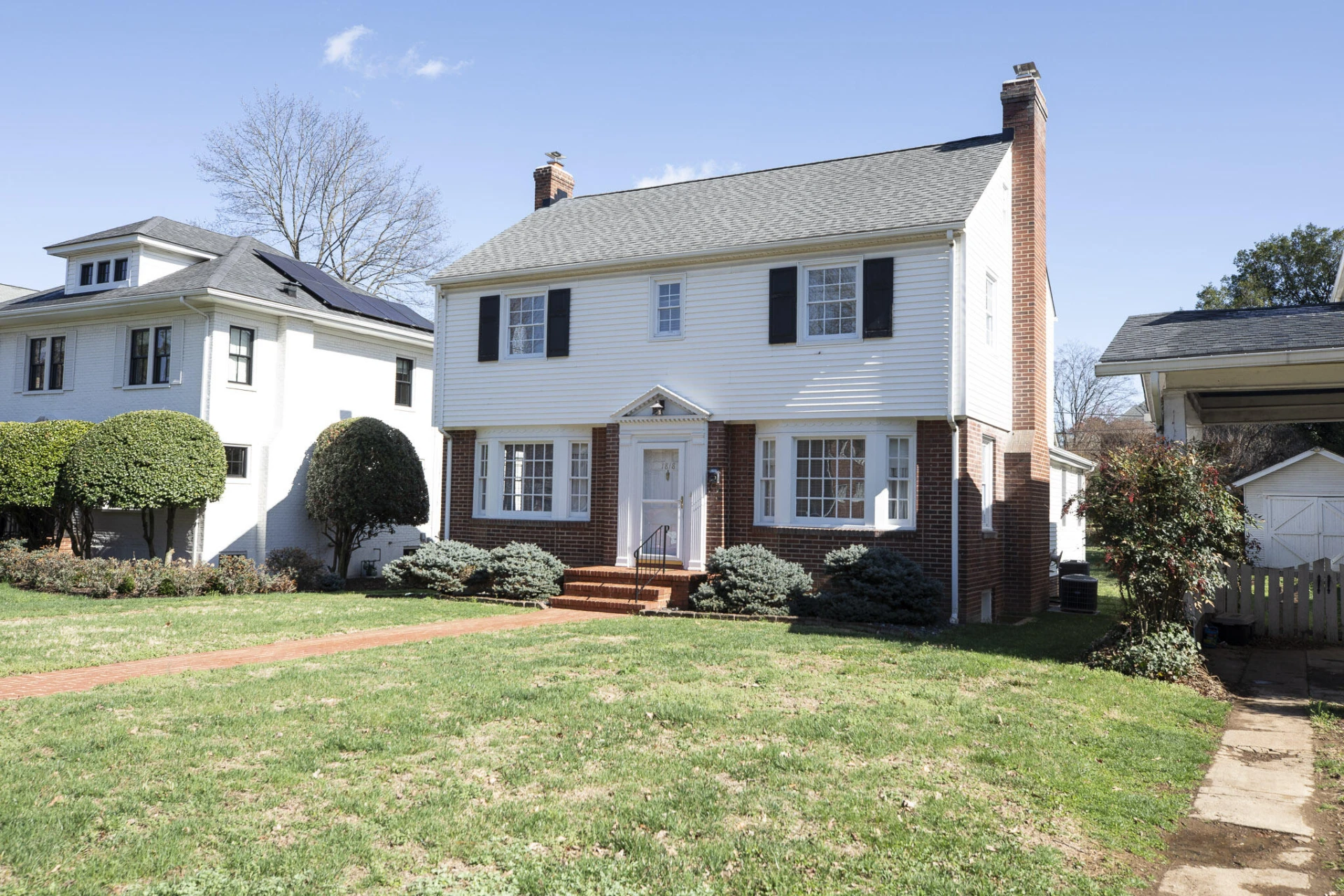 1818 Arlington RD - Photo 6