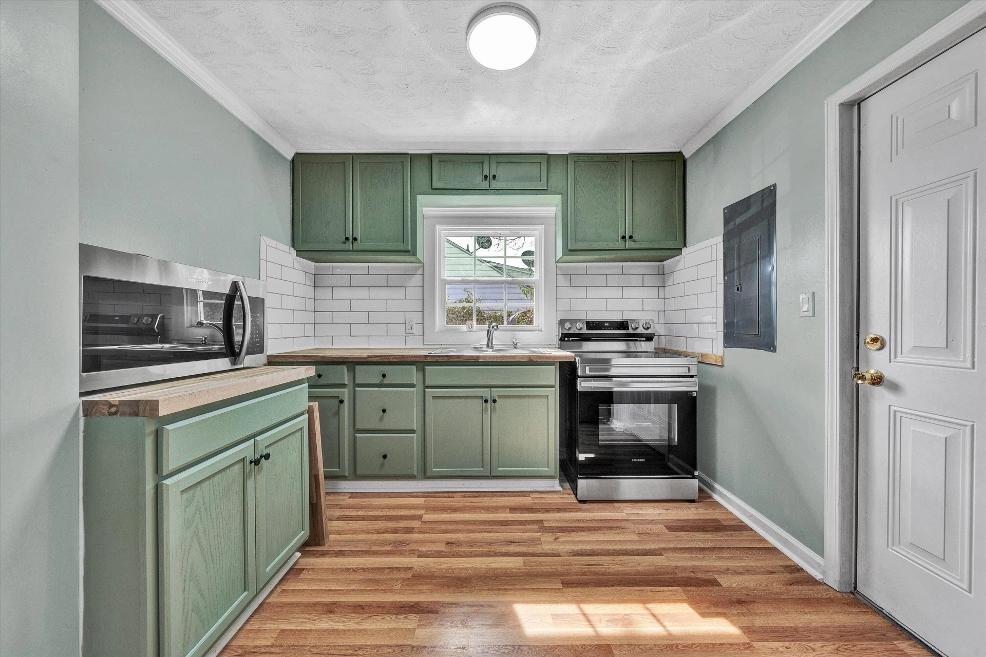 2312 Rush ST - Photo 13