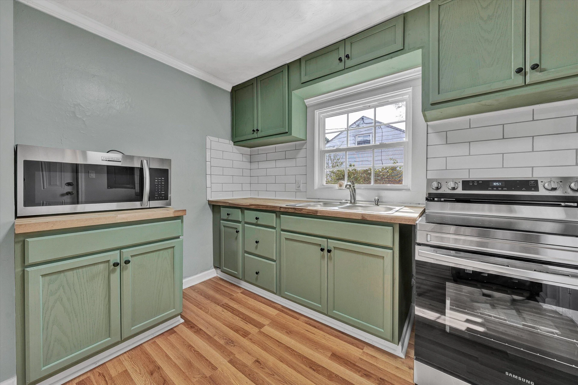 2312 Rush ST - Photo 14