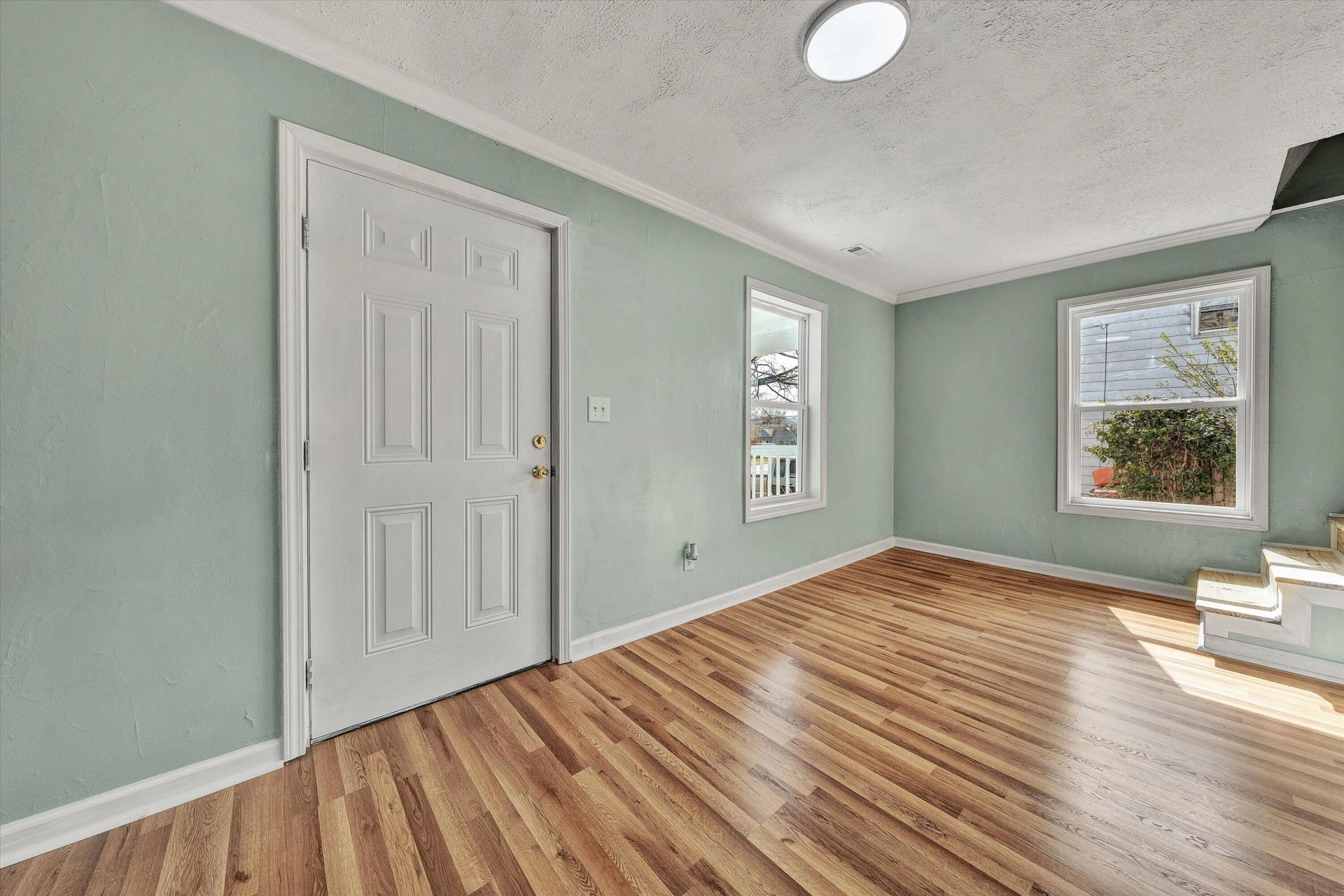 2312 Rush ST - Photo 8