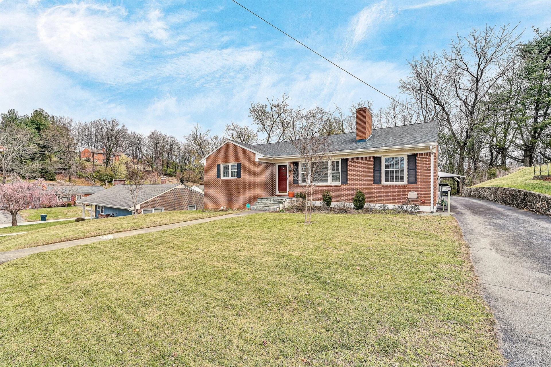 2726 Thorndale ST - Photo 2