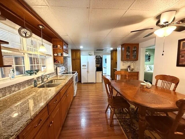 424 Parrish ST - Photo 5