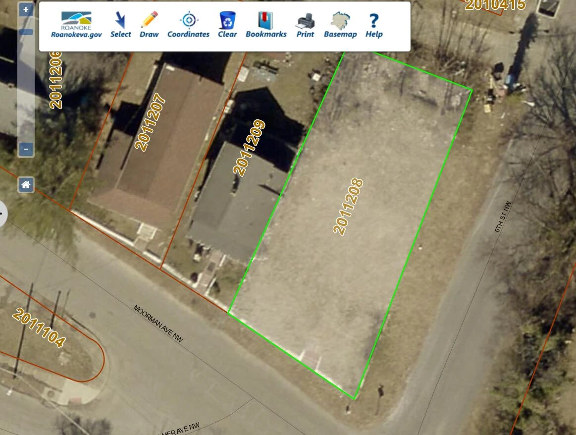 601 Moorman AVE - Photo 4