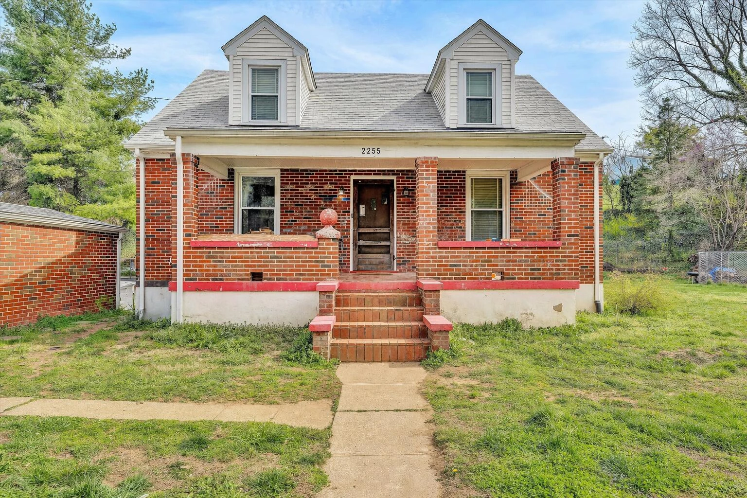 2255 Dunkirk AVE