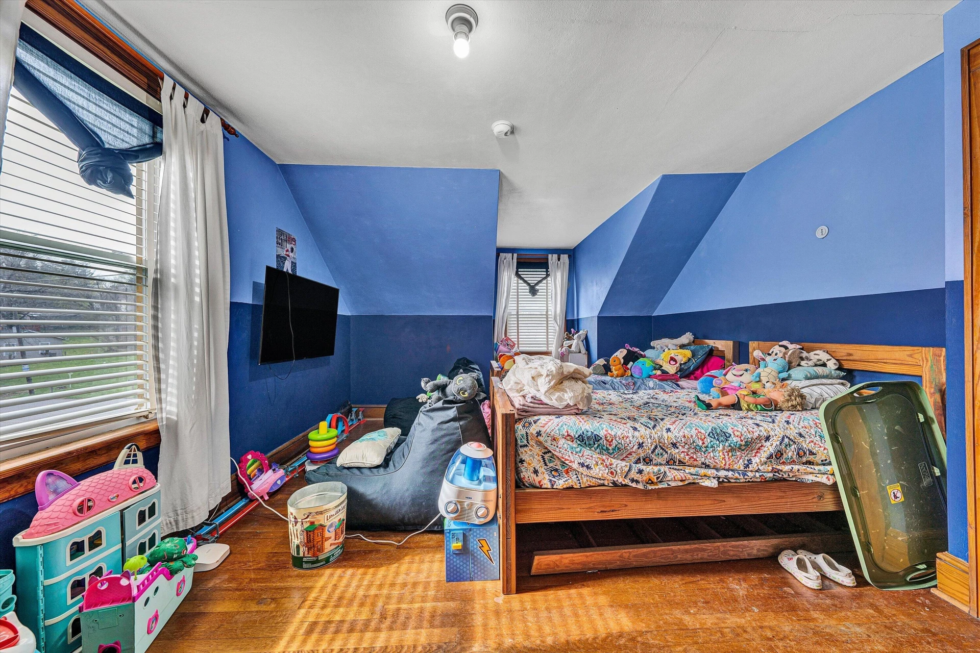 2255 Dunkirk AVE - Photo 8