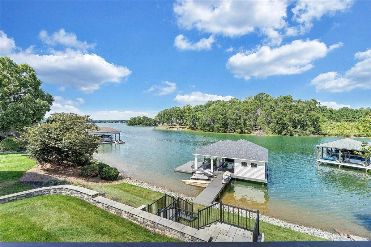 176 Three Point Isle DR - Photo 41