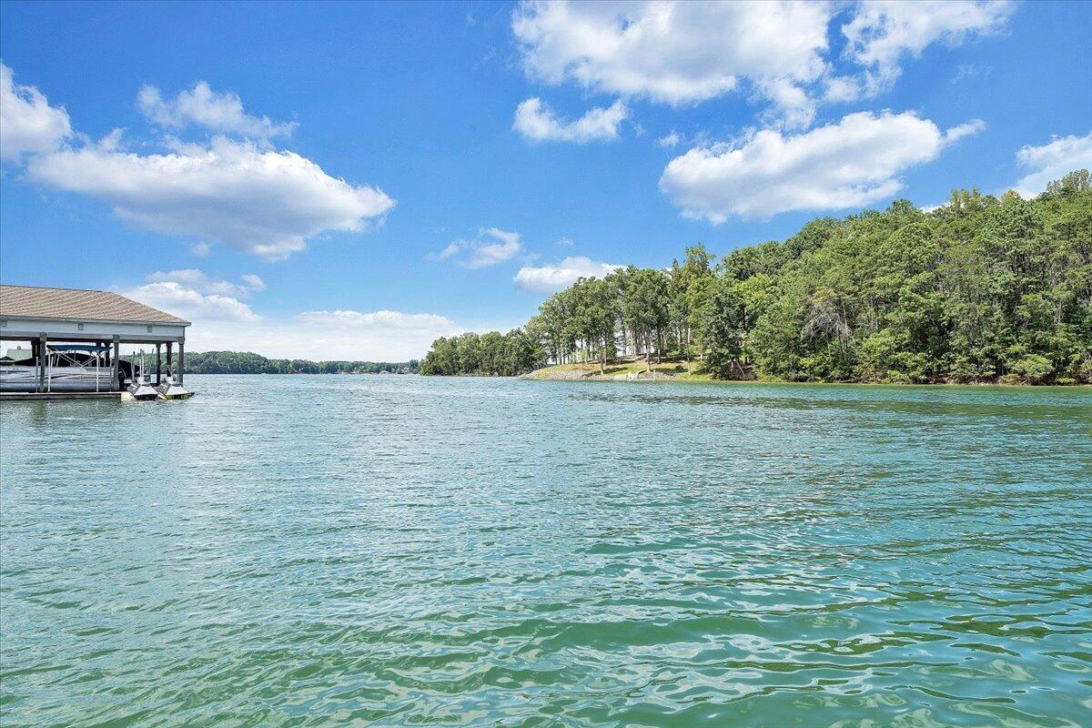 176 Three Point Isle DR - Photo 93