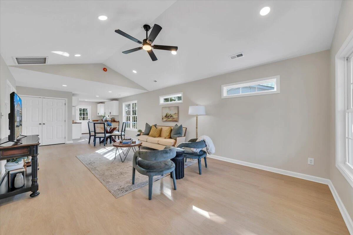 3708 Michigan AVE - Photo 14