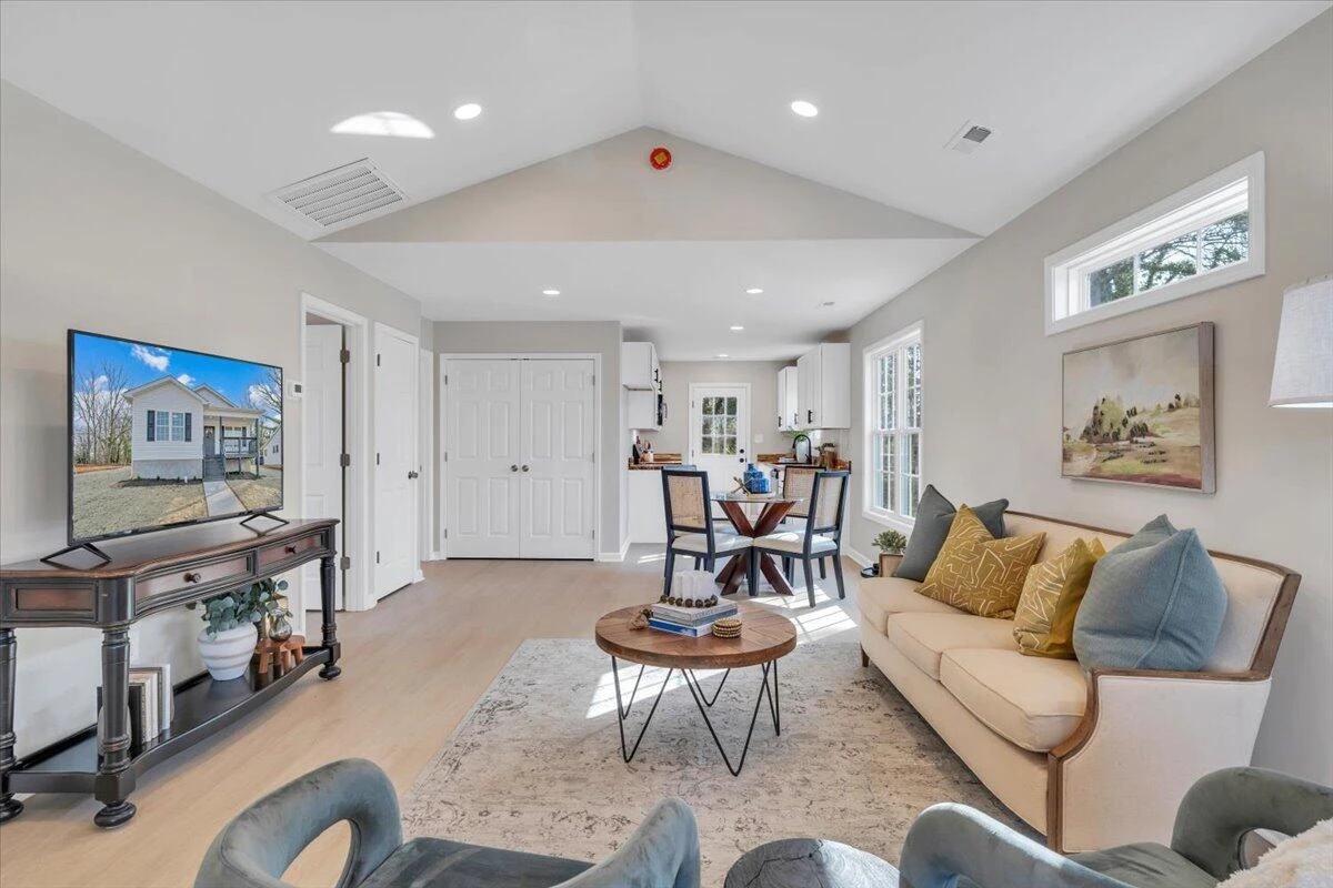 3708 Michigan AVE - Photo 18