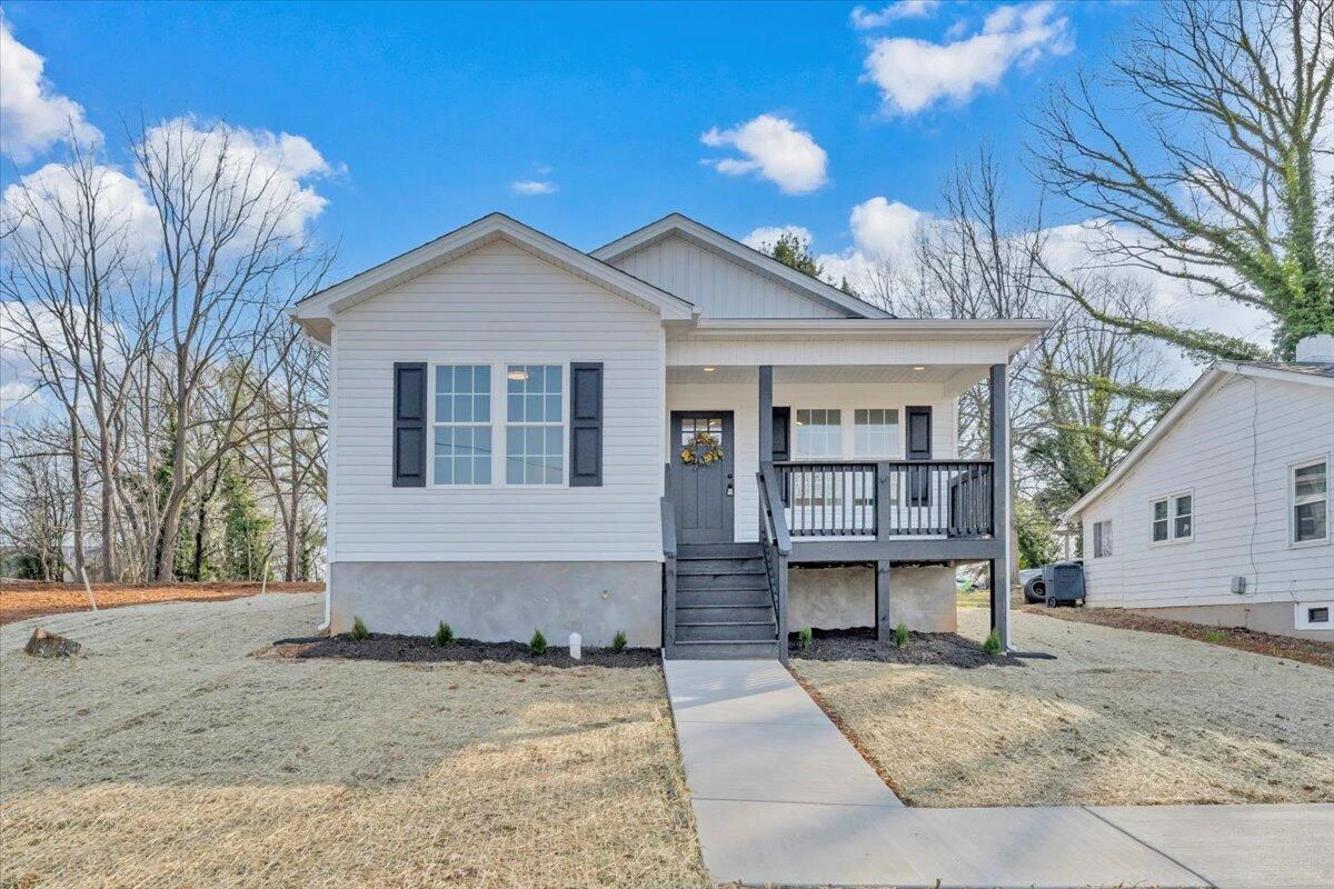 3708 Michigan AVE - Photo 2