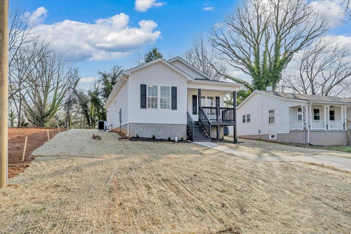3708 Michigan AVE - Photo 4
