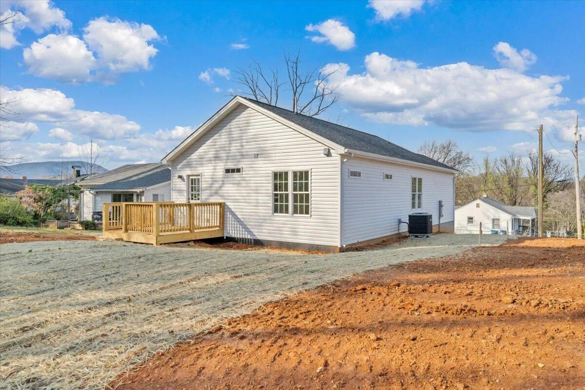 3708 Michigan AVE - Photo 8