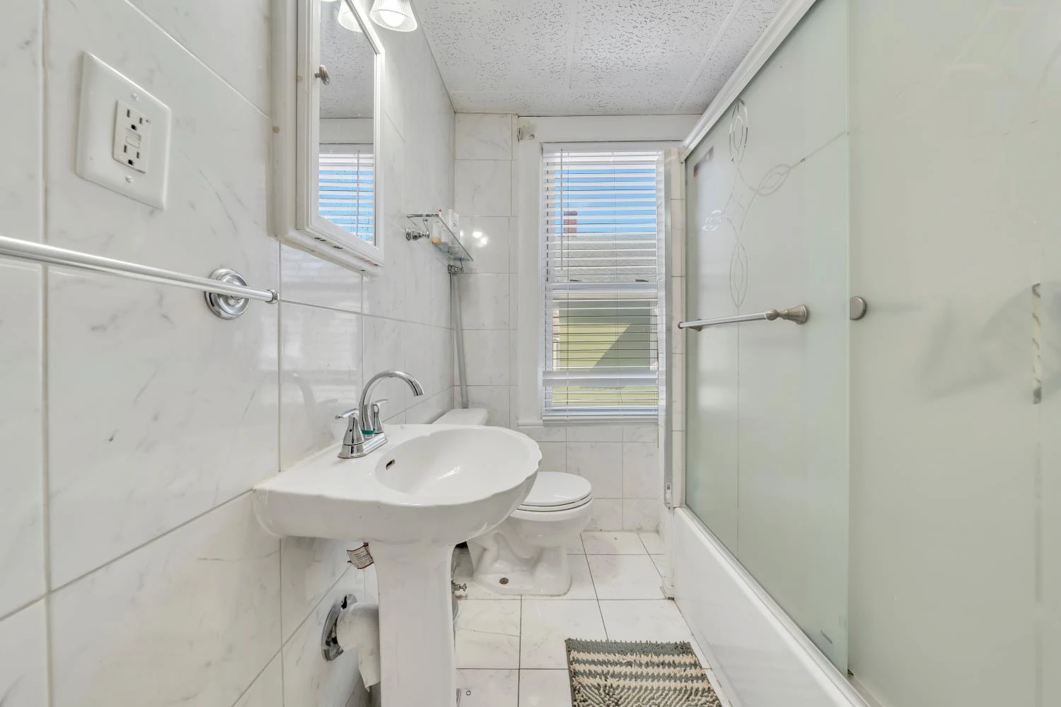 1856 Kenwood BLVD - Photo 15