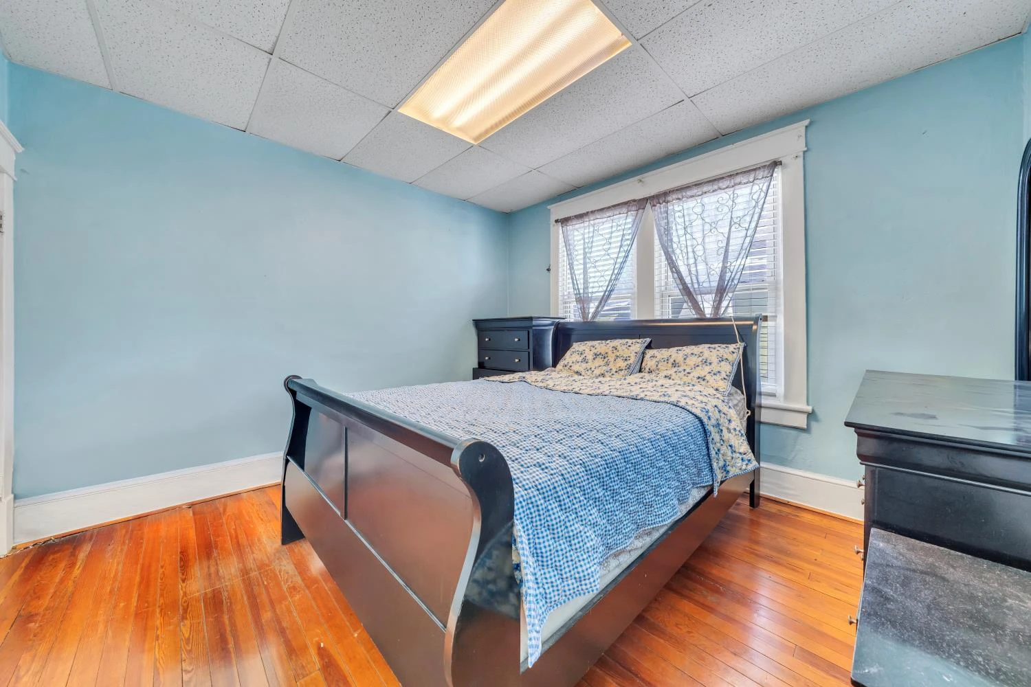 1856 Kenwood BLVD - Photo 17