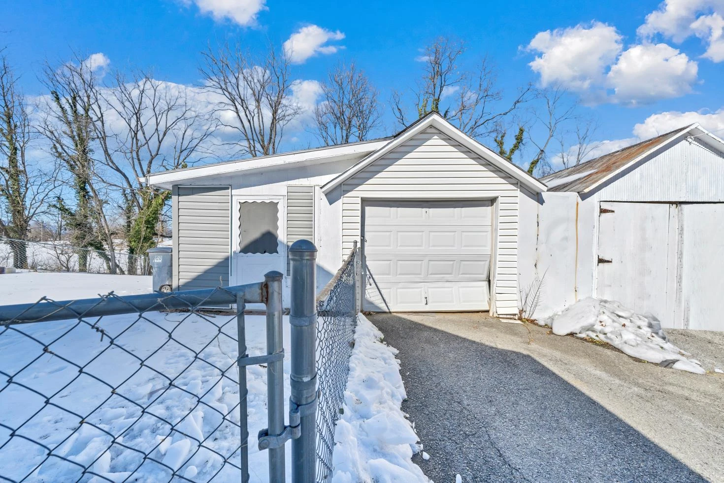 1856 Kenwood BLVD - Photo 26
