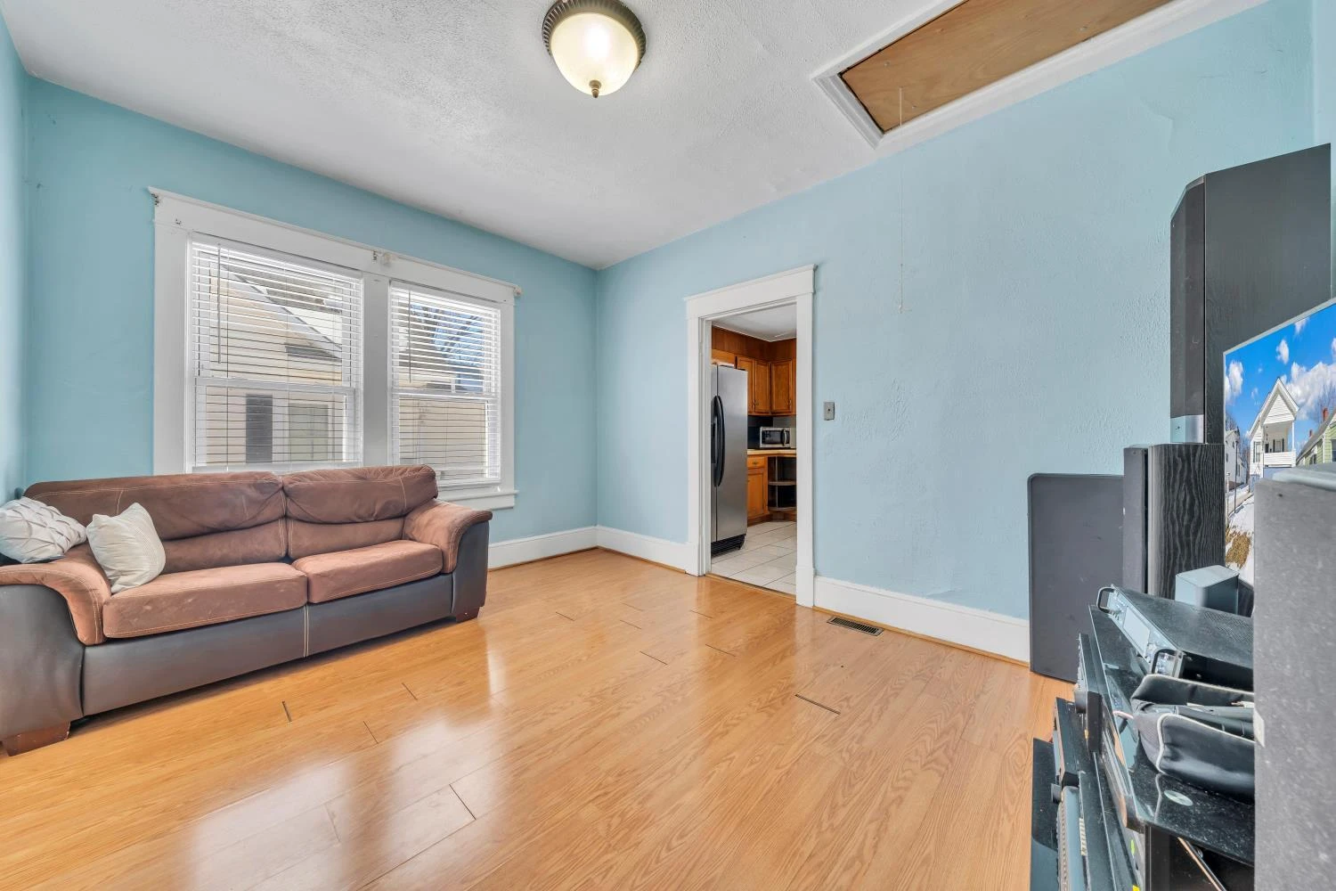 1856 Kenwood BLVD - Photo 7
