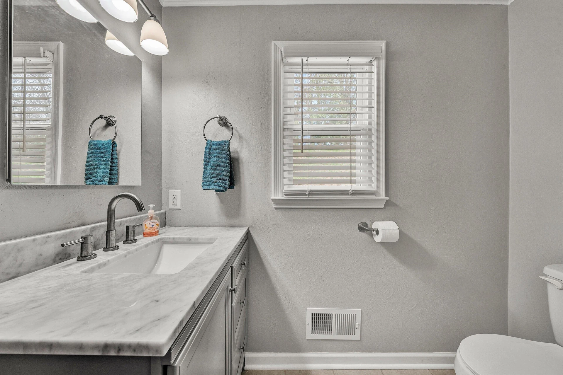 763 OAKWOOD DR - Photo 34