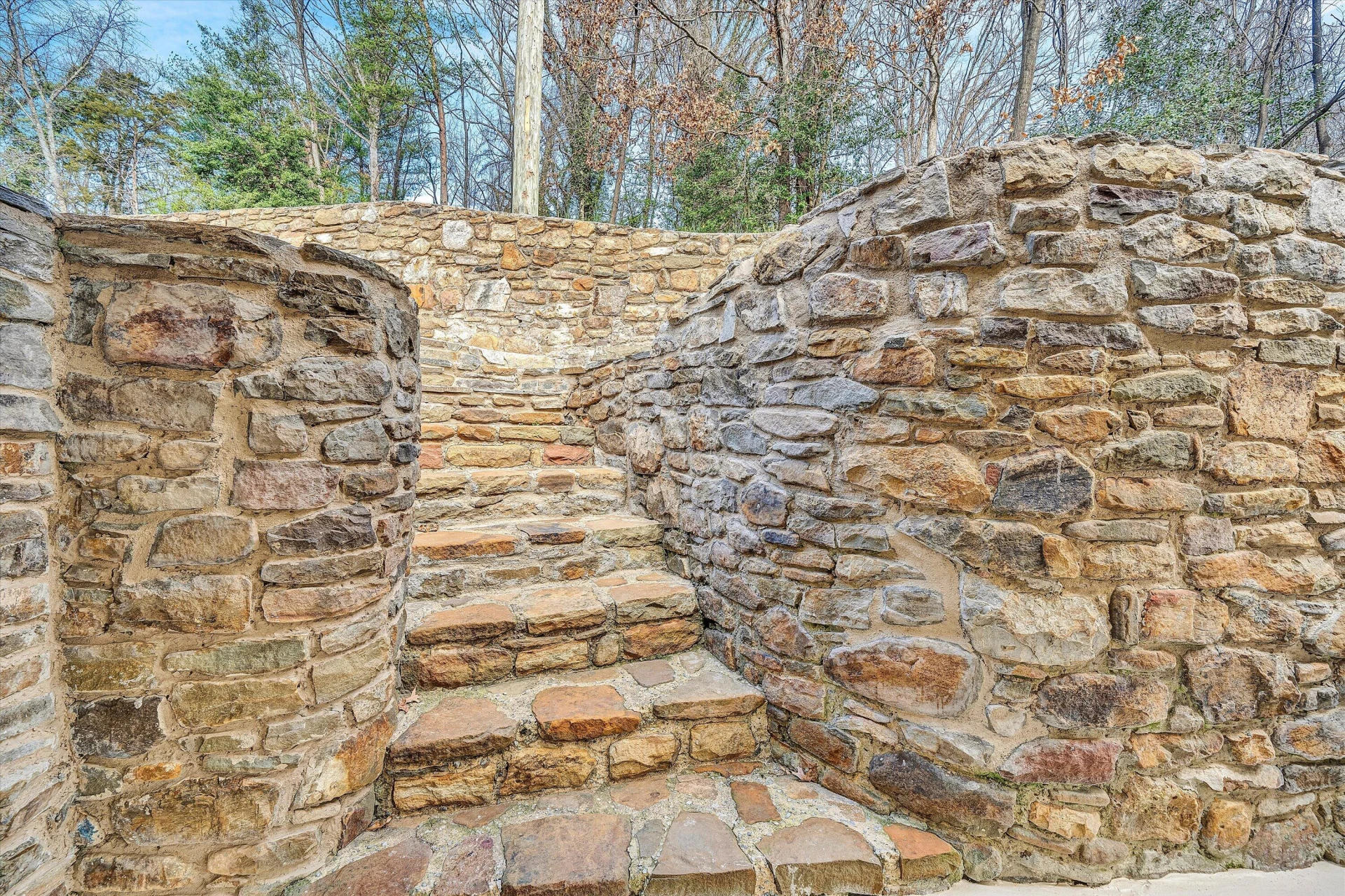763 OAKWOOD DR - Photo 42