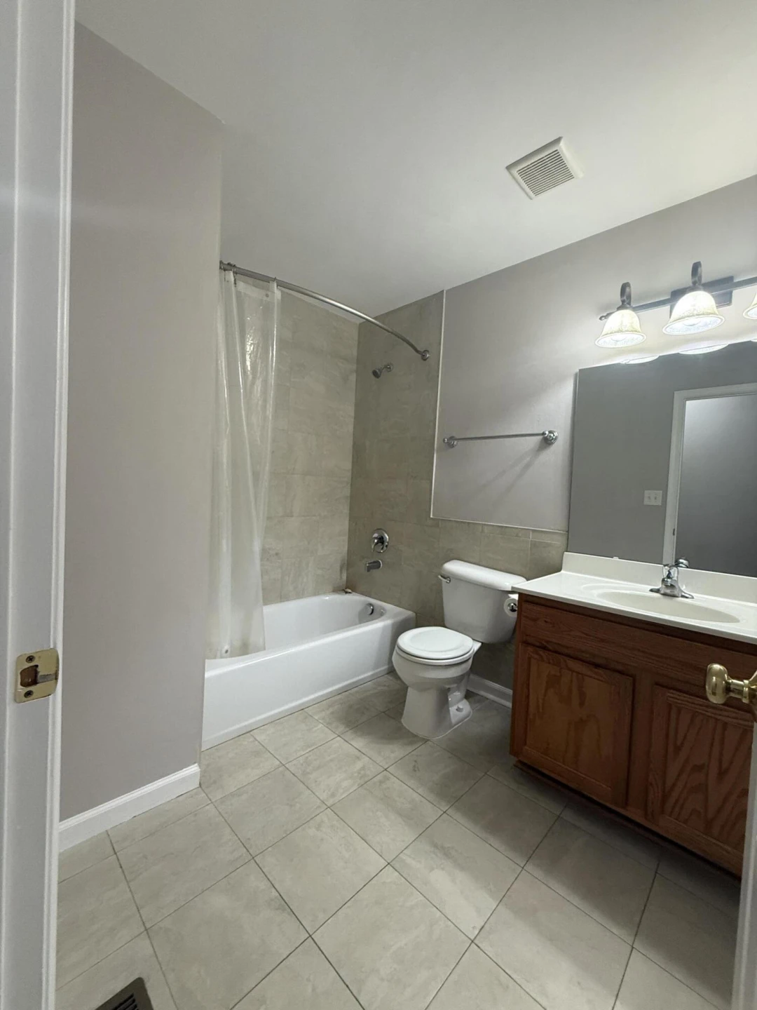2421 Deerfield CT - Photo 10
