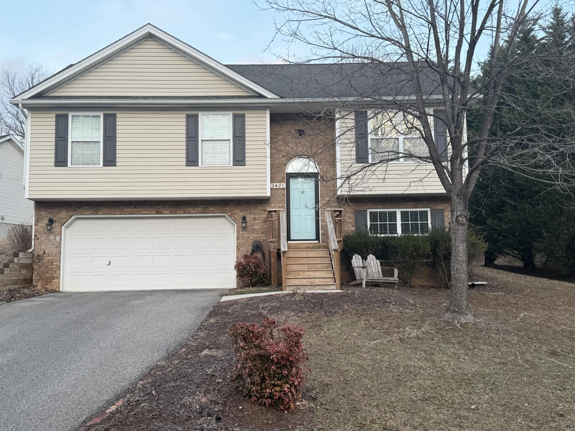 2421 Deerfield CT - Photo 27
